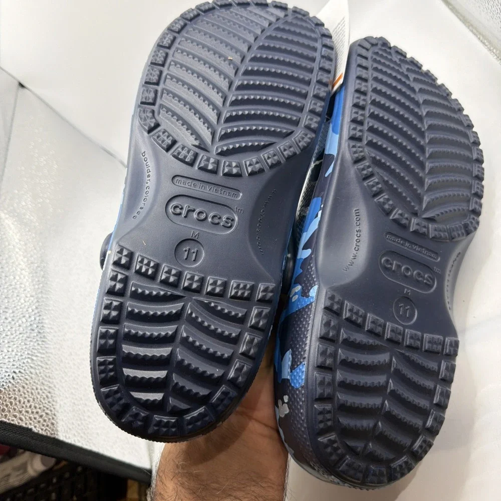Crocs Navy Blue Camo Camouflage clogs sandals shoes Men's Size 11. New